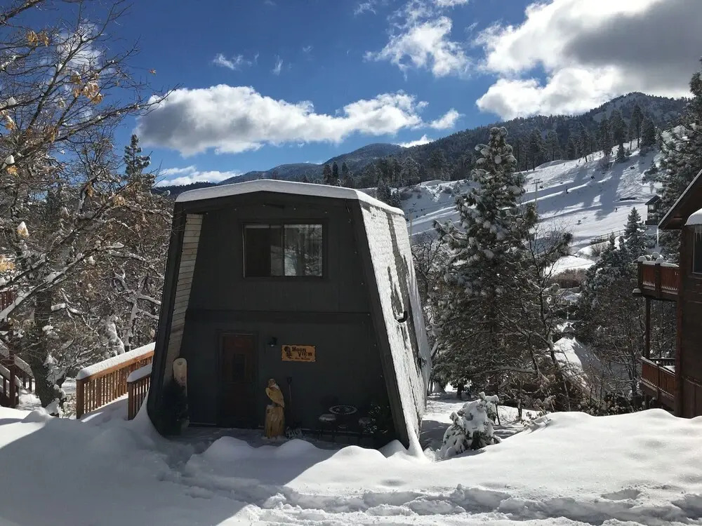 Moon View Cabin