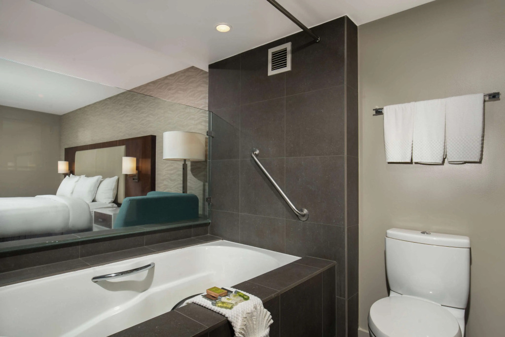 DoubleTree by Hilton Monrovia - Pasadena Area