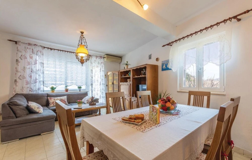 Awesome Home in Gata Zvecanje With Wifi, Outdoor Swimming Pool and 3 Bedrooms