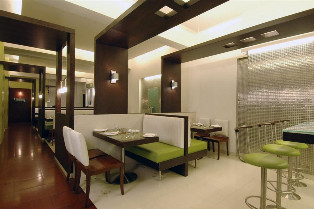 Krishna Palace Hotel