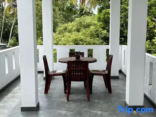 Villa Namal near Madu River and Beach AC Units,kitchen