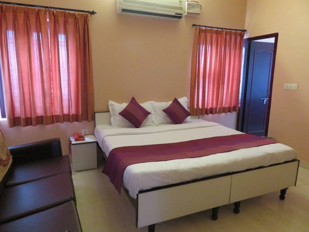 Hotel Aarjee Crescent Jaipur