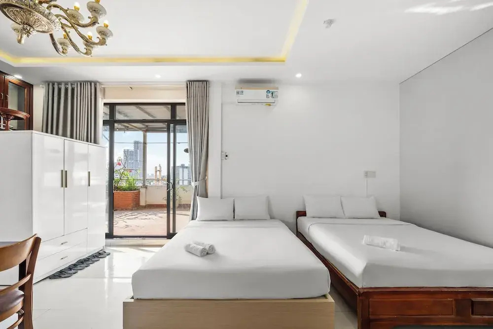 Kis Hotel & Apartment