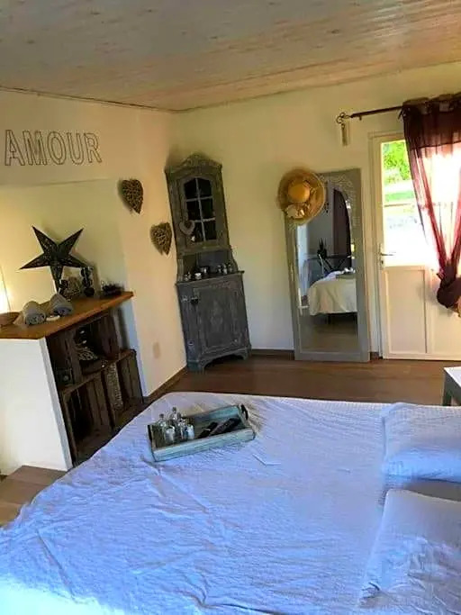 Chambre salle de bain privée attenante