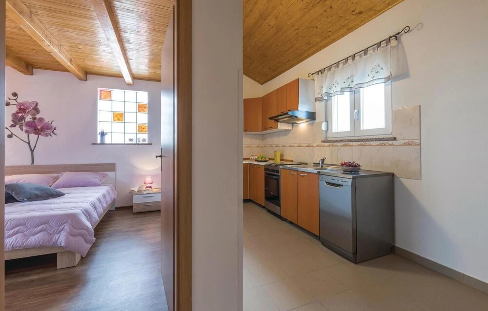 One-Bedroom Holiday Home In Hreljici