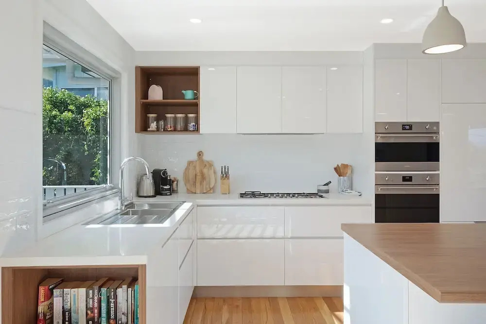 ADS on Collins - 4 bedroom and Pet Friendly