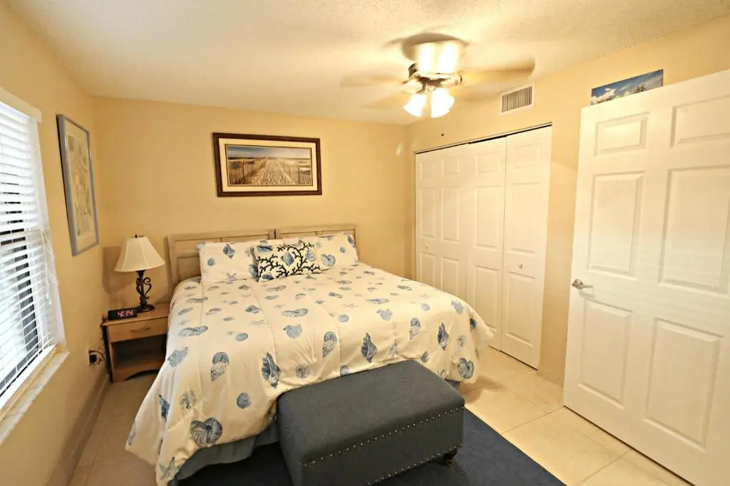 Ocean Village Club I15