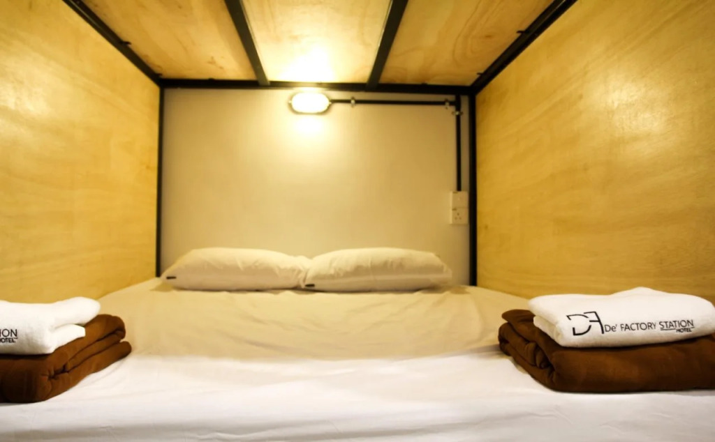 De' Factory Station Hotel