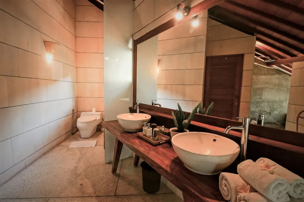 4 Bedroom Big Garden Villa