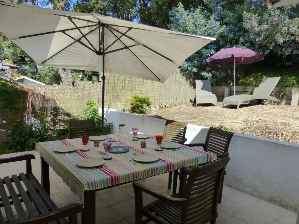 Villa Mitoyenne Pour 4 Personnes Proche Centre-Ville D hossegor