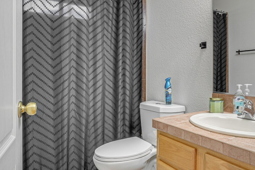 Near Golf Courses: Poolside Paradise in Yuma!