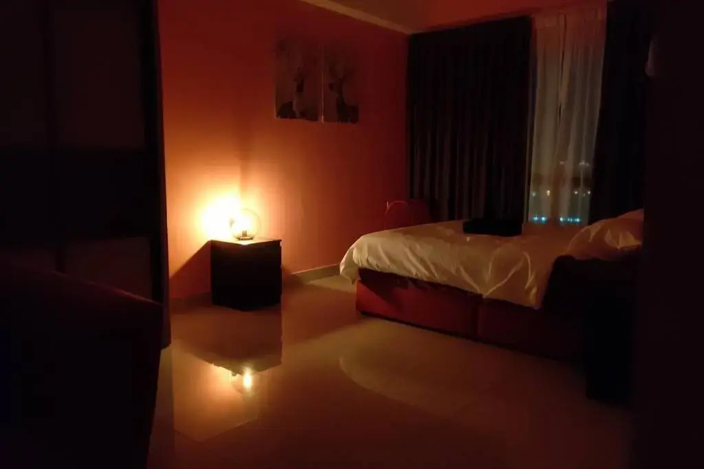 HB1611 Lake view studio unit,Hyve, Cyberjaya, Free WiFi, Netflix, Pool, Free Parking