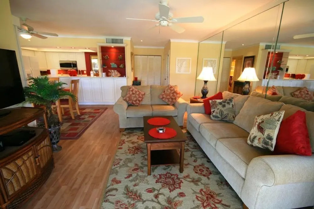 Seaview Court Condo 537