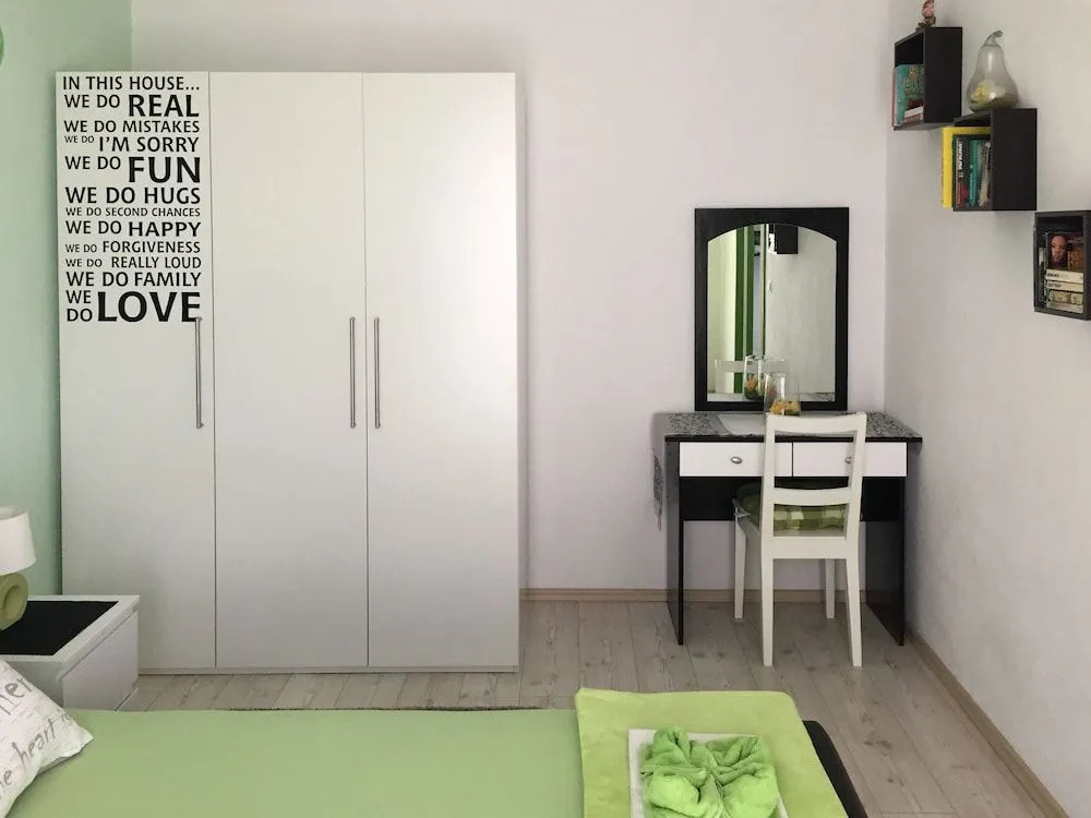 Logos Guesthouse