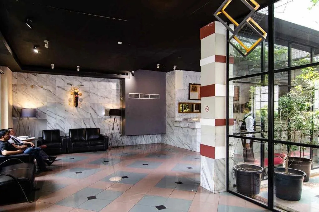 Peninsula Hotel