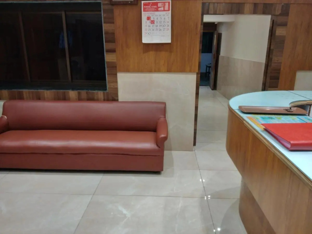 Hotel Rishi International