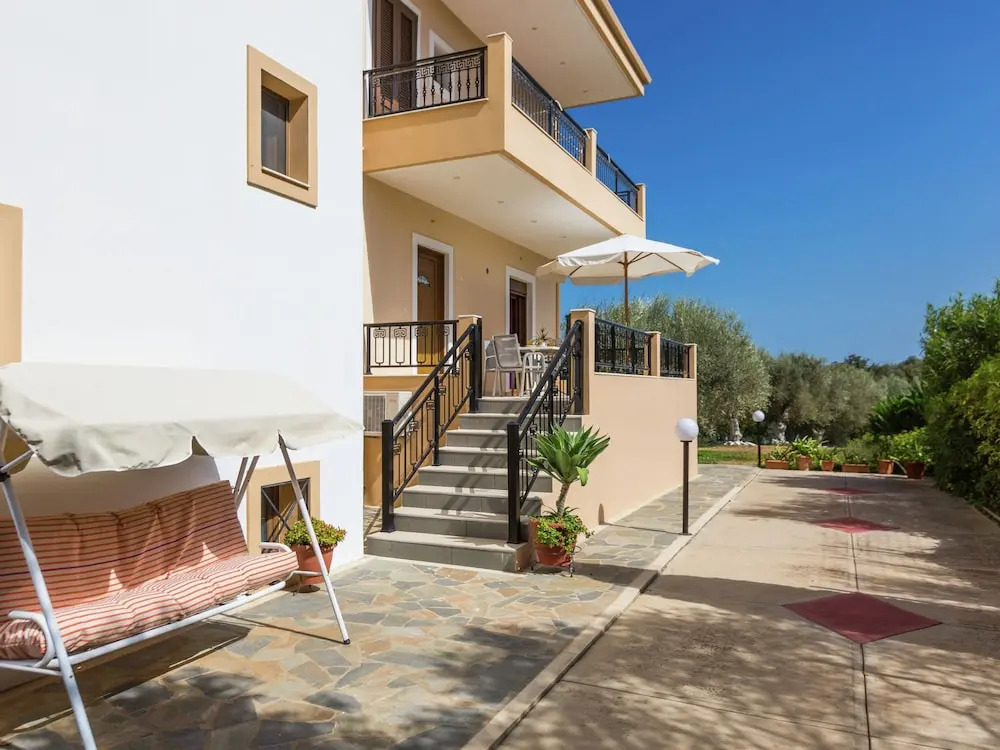 Spacious Apartment in Prines near Sea