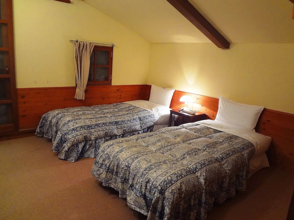 Guest house Maroudo
