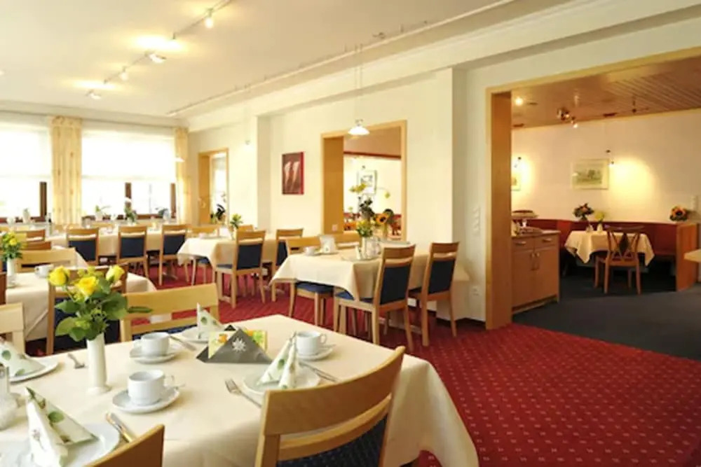 Hotel & Ferienappartements Edelweiss