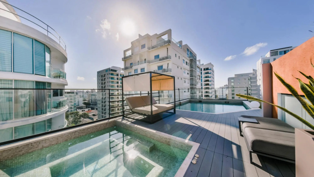 Regatta Living II With Breakfast Included - 906