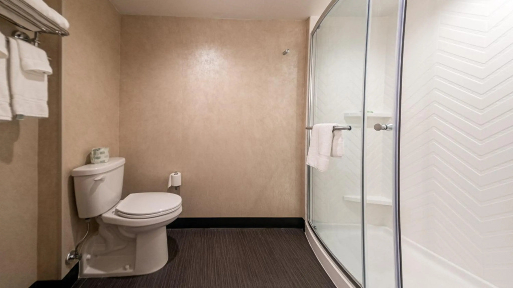 Holiday Inn & Suites Philadelphia W - Drexel Hill by IHG
