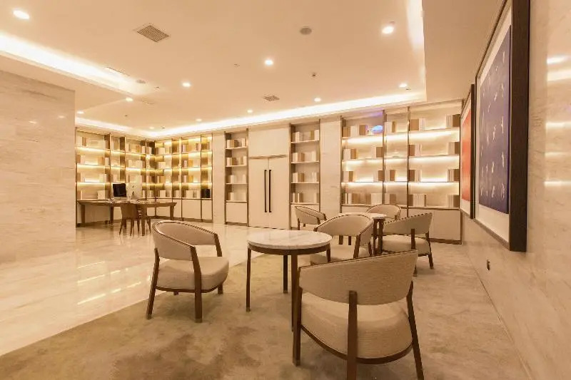 JI Hotel Wuhan Wuchang Zhongnan Road