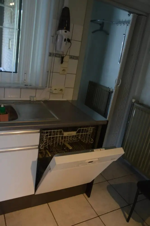 Charming Belgian Getaway, Vakantiewoning in Oudsbergen - 3 Bedrooms & Garden