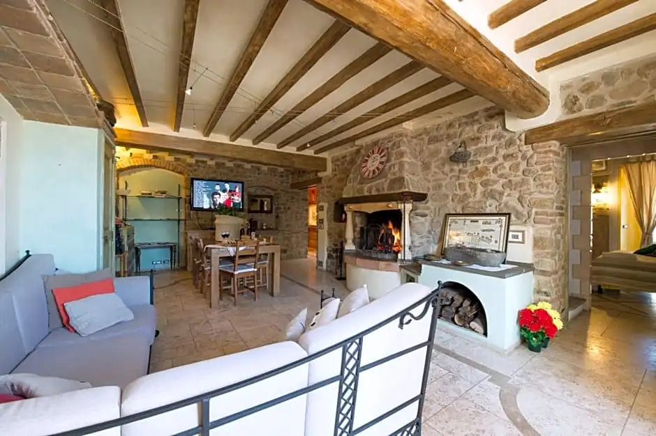 Villa Dacia bed bed and breakfast and Home Restaurant