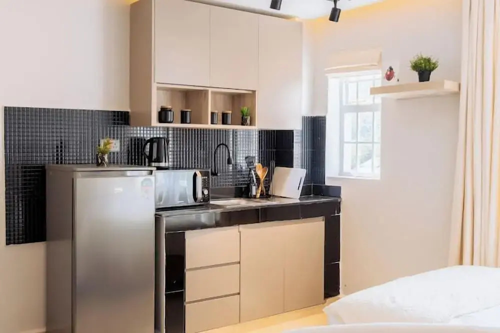 Lux Suites Studio City Apartments