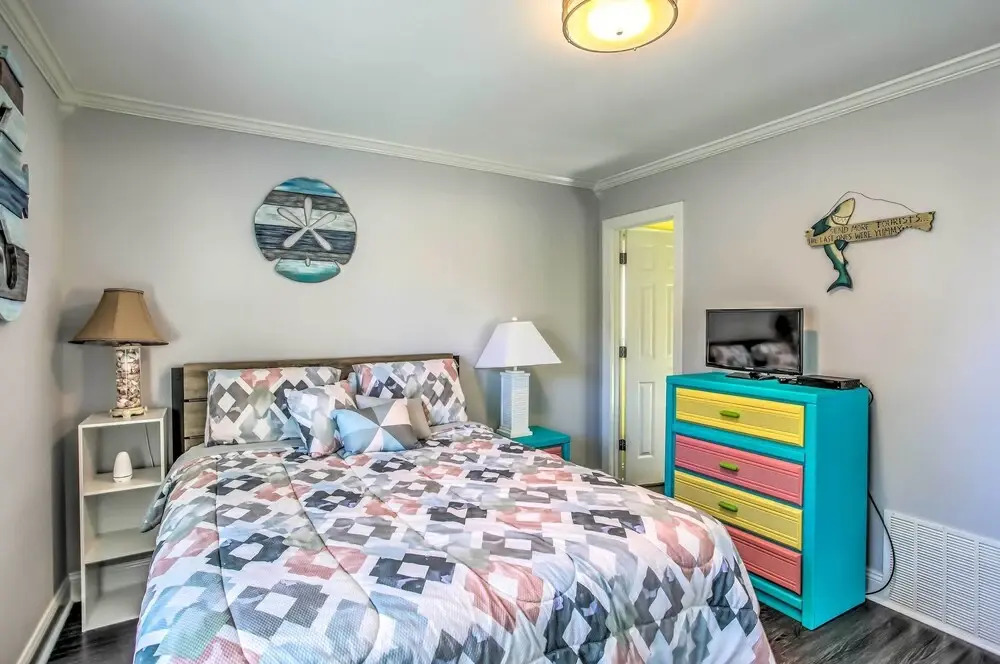 Walk to Apache Pier: Coastal Condo w/ Pool Access