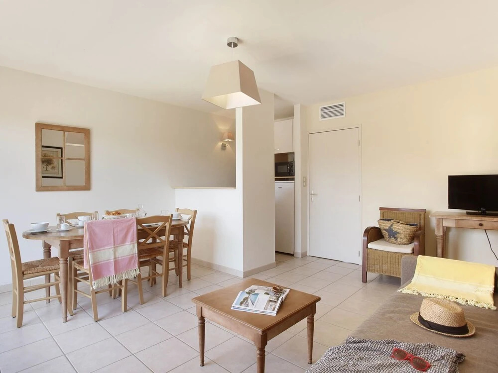 Apartment in Bonnieux Near Lavender Fields