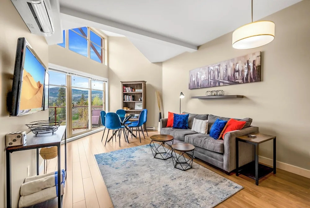 Top Floor Condo at Amenity Rich Resort