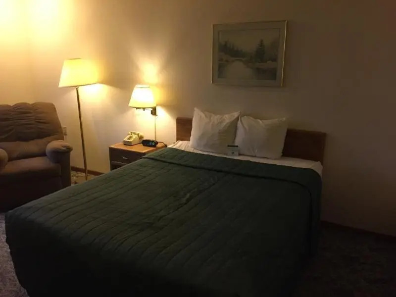 Baymont Inn & Suites ESCANABA