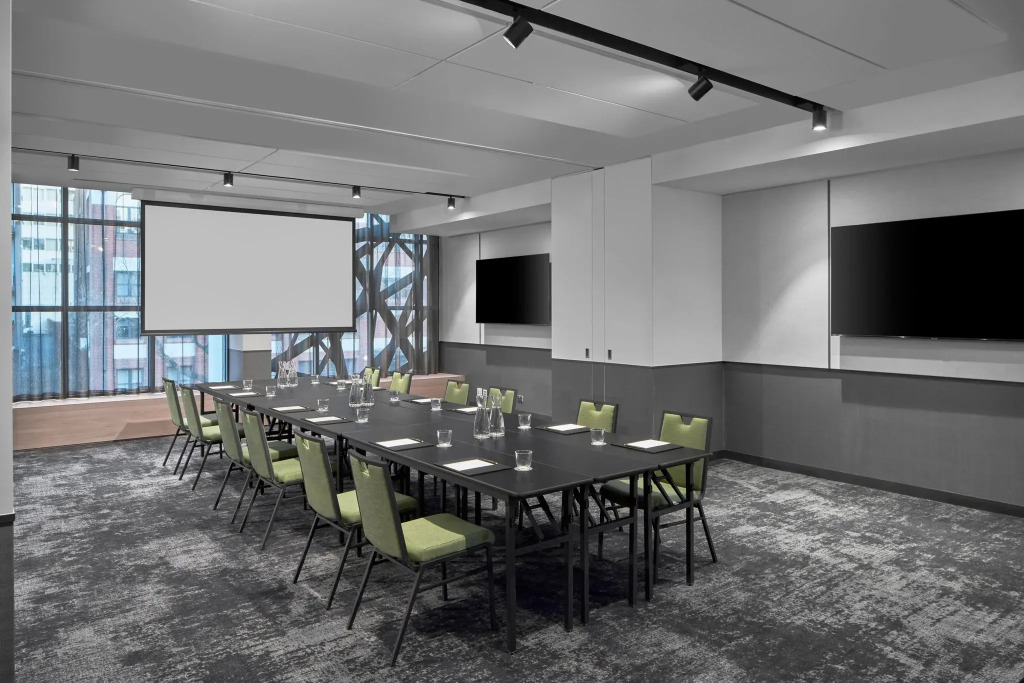 Courtyard by Marriott Melbourne Flagstaff Gardens
