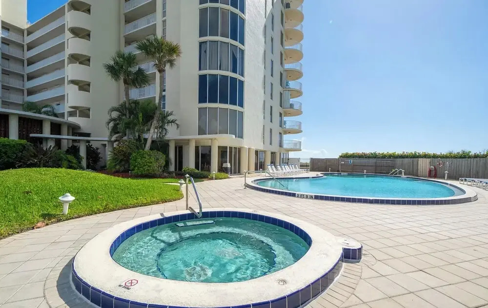 Ocean Walk 506