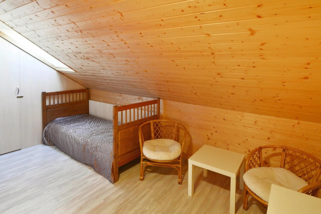 Comfortable holiday home with a private garden
