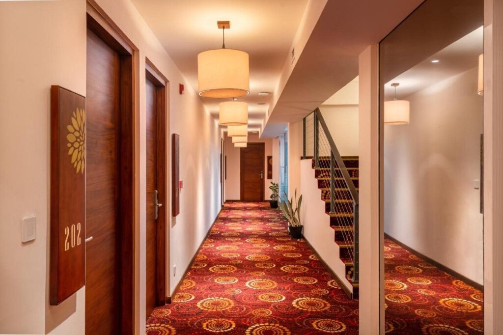 Grand Serendib Hotel