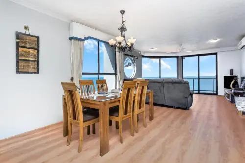 Sunset Sails Penthouse Redcliffe