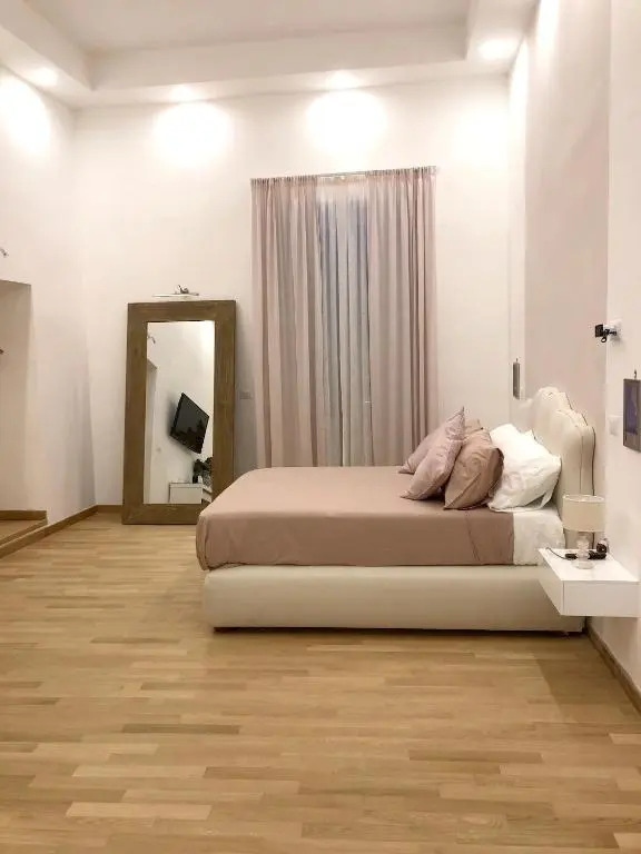 5 bedrooms appartement at Napoli 500 m away from the beach with sea view and wifi