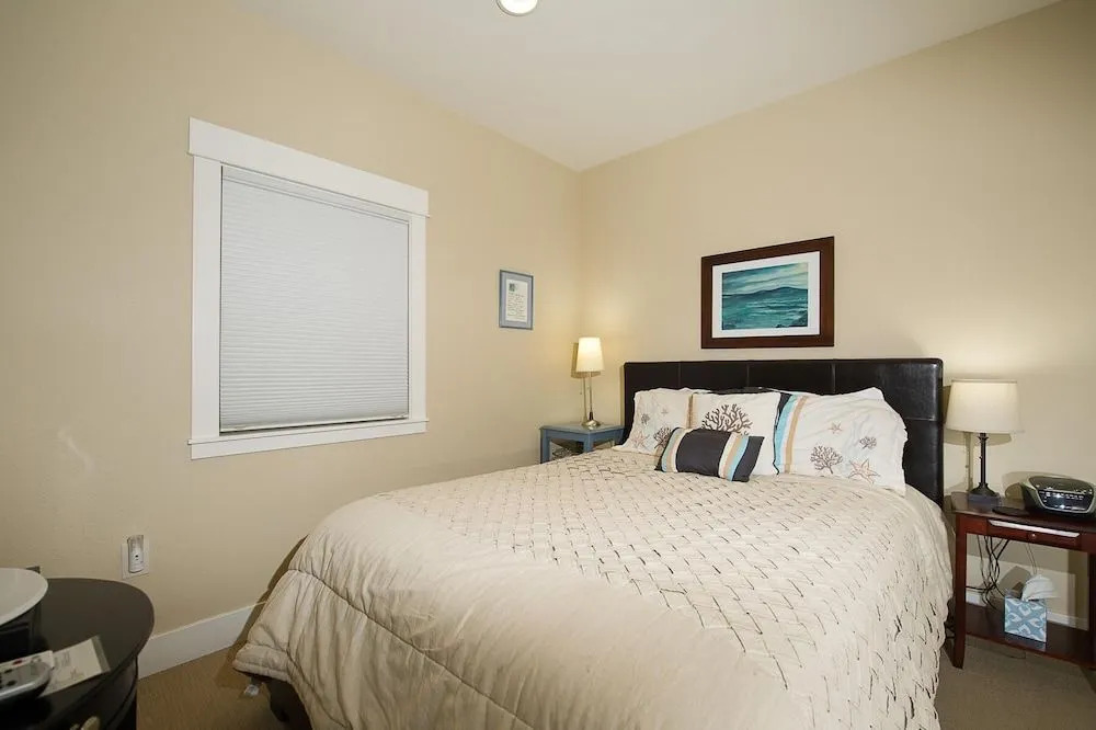 Shoreline Ridge #C303 - Penthouse Suite