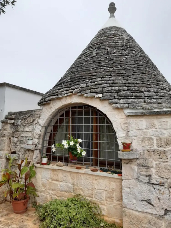 Trulli sotto La Cupa