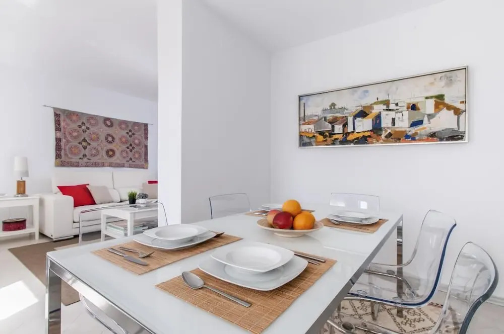 Bright & Beautiful 3 BD Apartment With Private Terrace - Magdalena Terrace