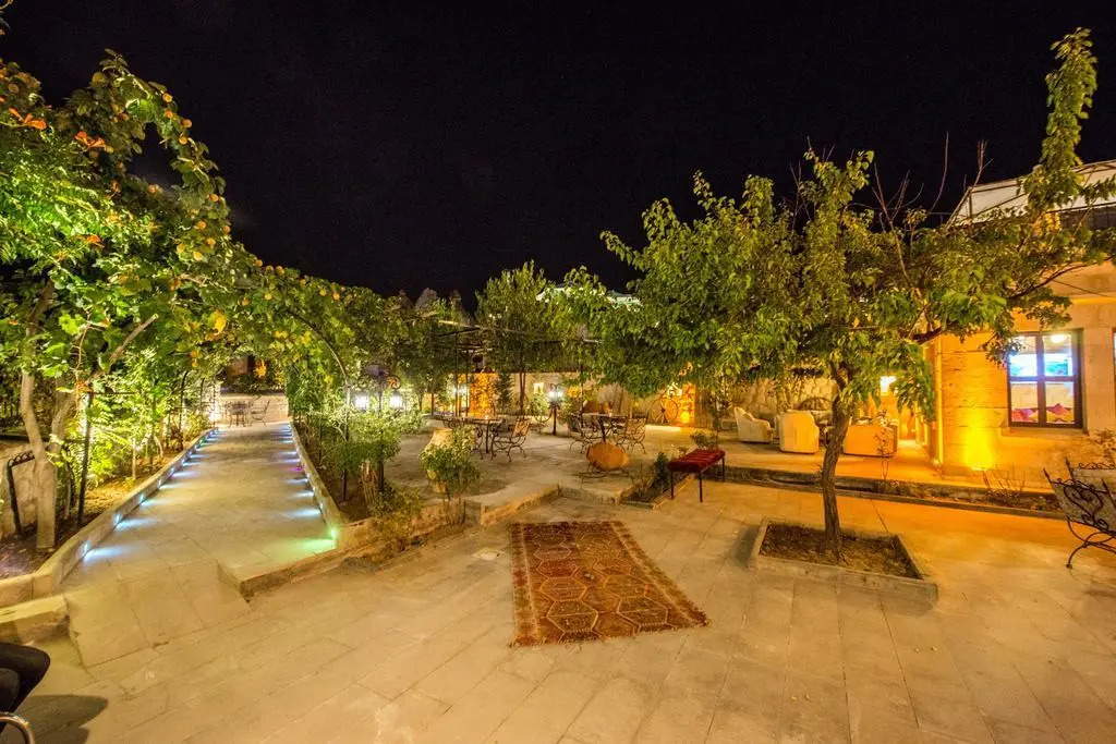Charming Cave Hotel