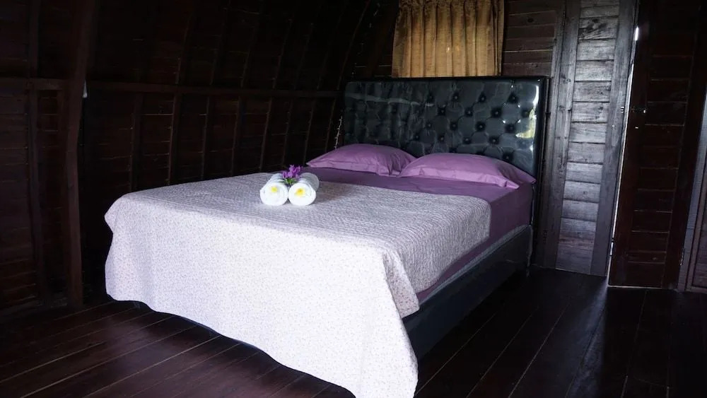 Dkailash Retreat