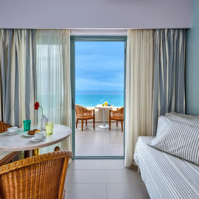 Palm Beach Hotel Apartments