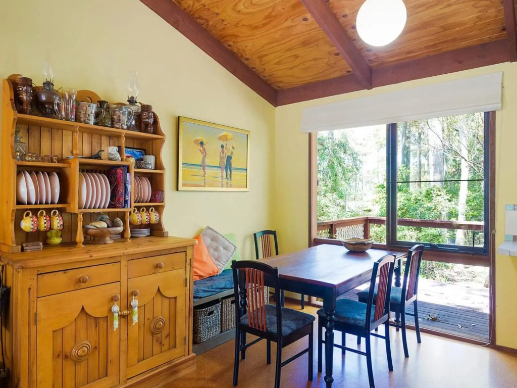 Caseys Pet Friendly Beach Cottage