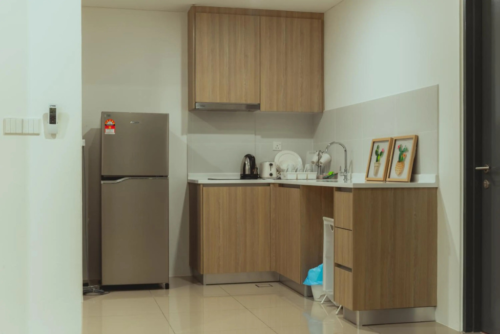 Muji Home 1 - Sea and City View 2BR at 218 Tropicana NEAR Komtar FoodHeaven Heritage with Netflix
