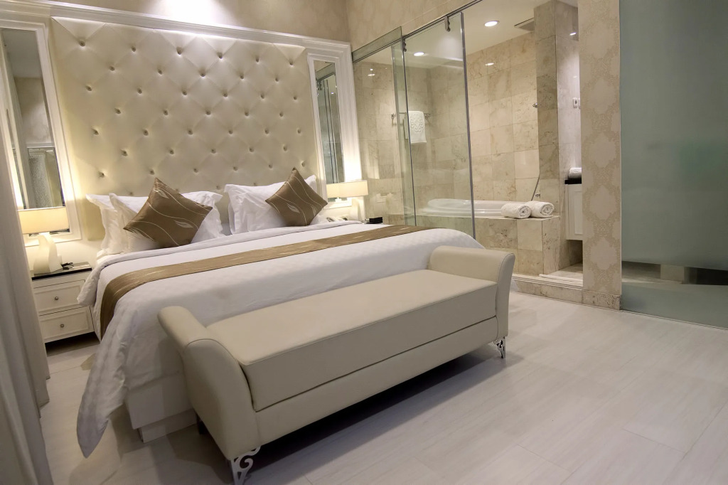 Grand Darmo Suite by AMITHYA