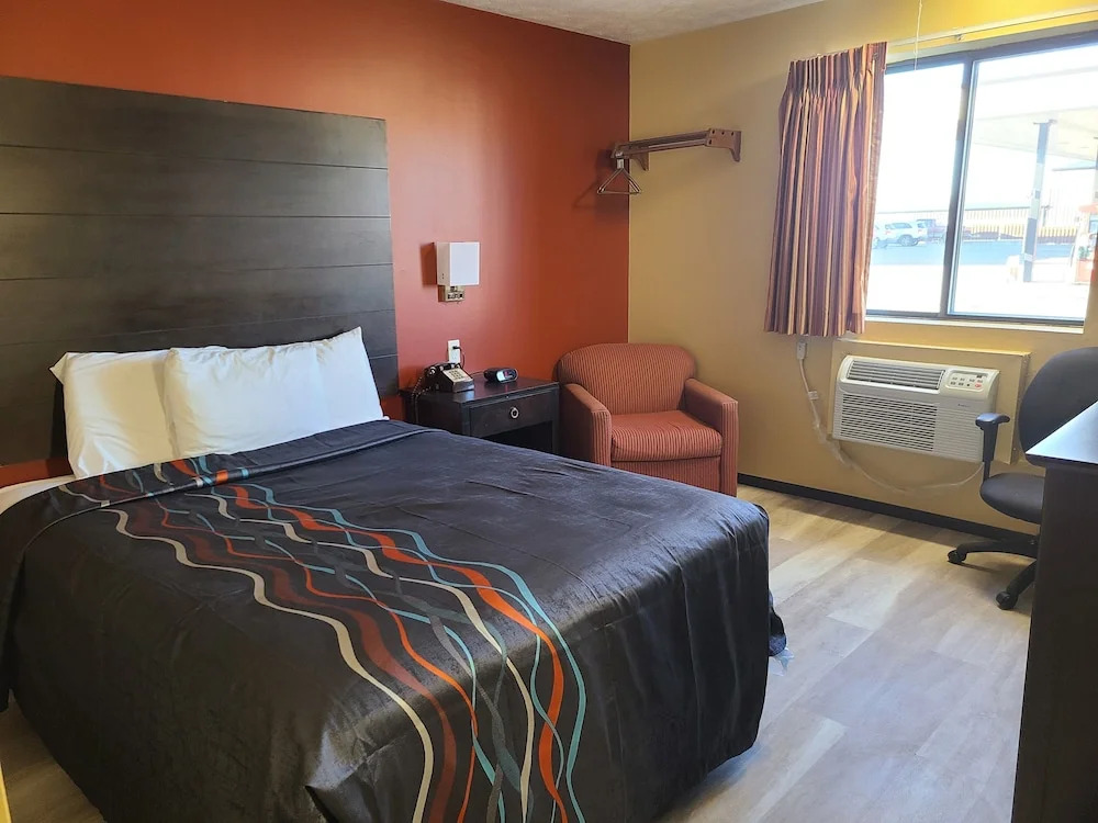 Budgetel inn & Suites