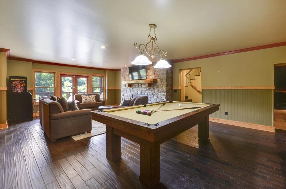Mossy Brook - 6 Br home by RedAwning